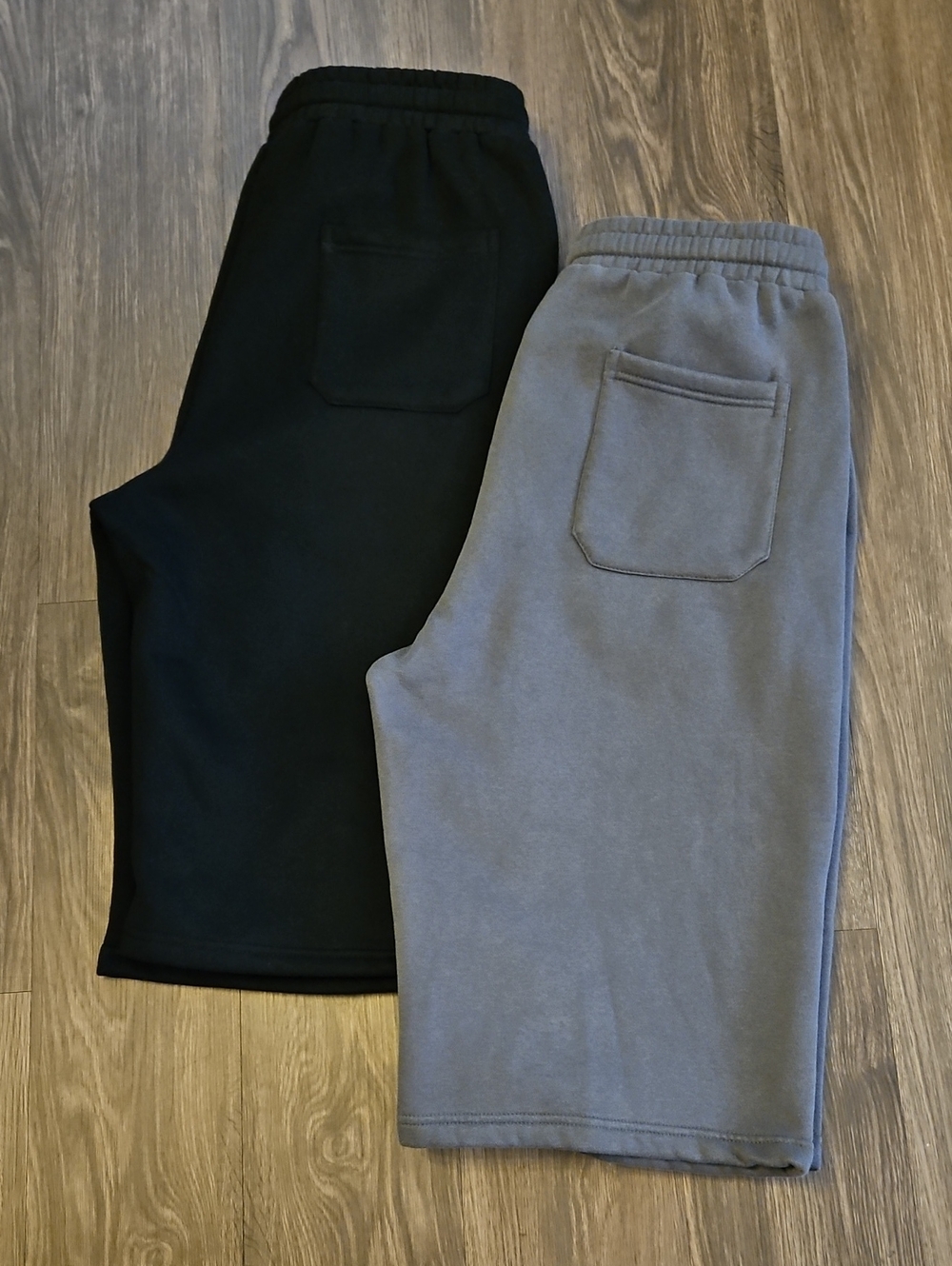 LONG FLEECE SHORTS, 2, MENS LARGE - Picture 3 of 4